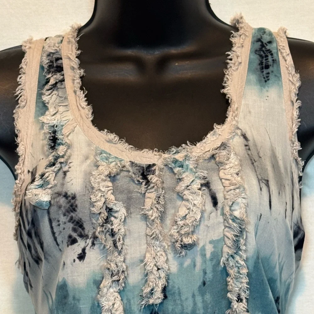 C-173 Ya Los Angeles Cream Teal & Black Ruffled Racer Back Hi Lo Tank Top Size M